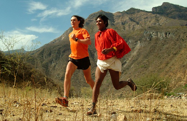 Scott Jurek and a Tarahumara runner
