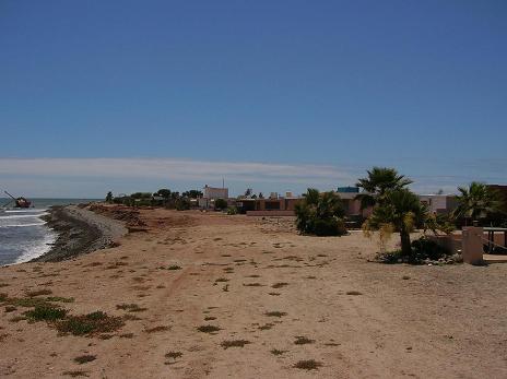 Looking north towards the shipwreck,   Punto San Jacinto
