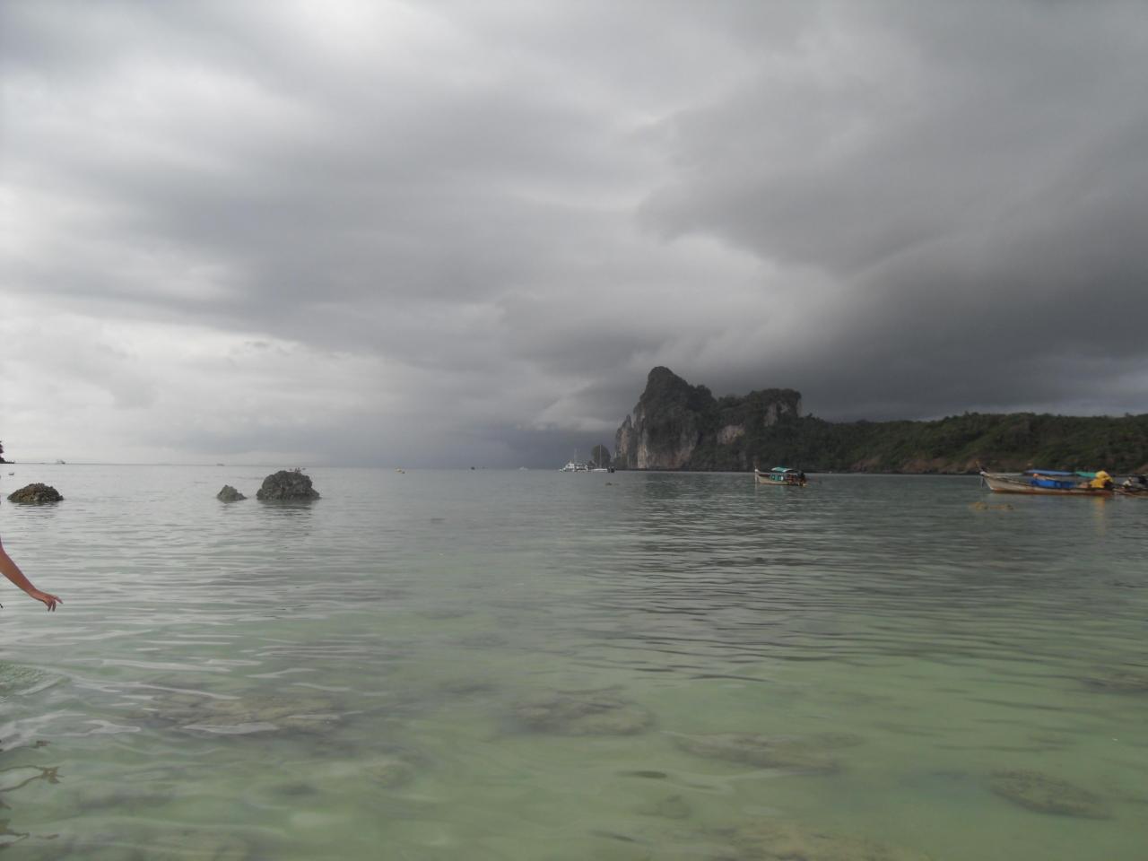 Tide going out in Koh Phi Phi, you can see exposed rocks
